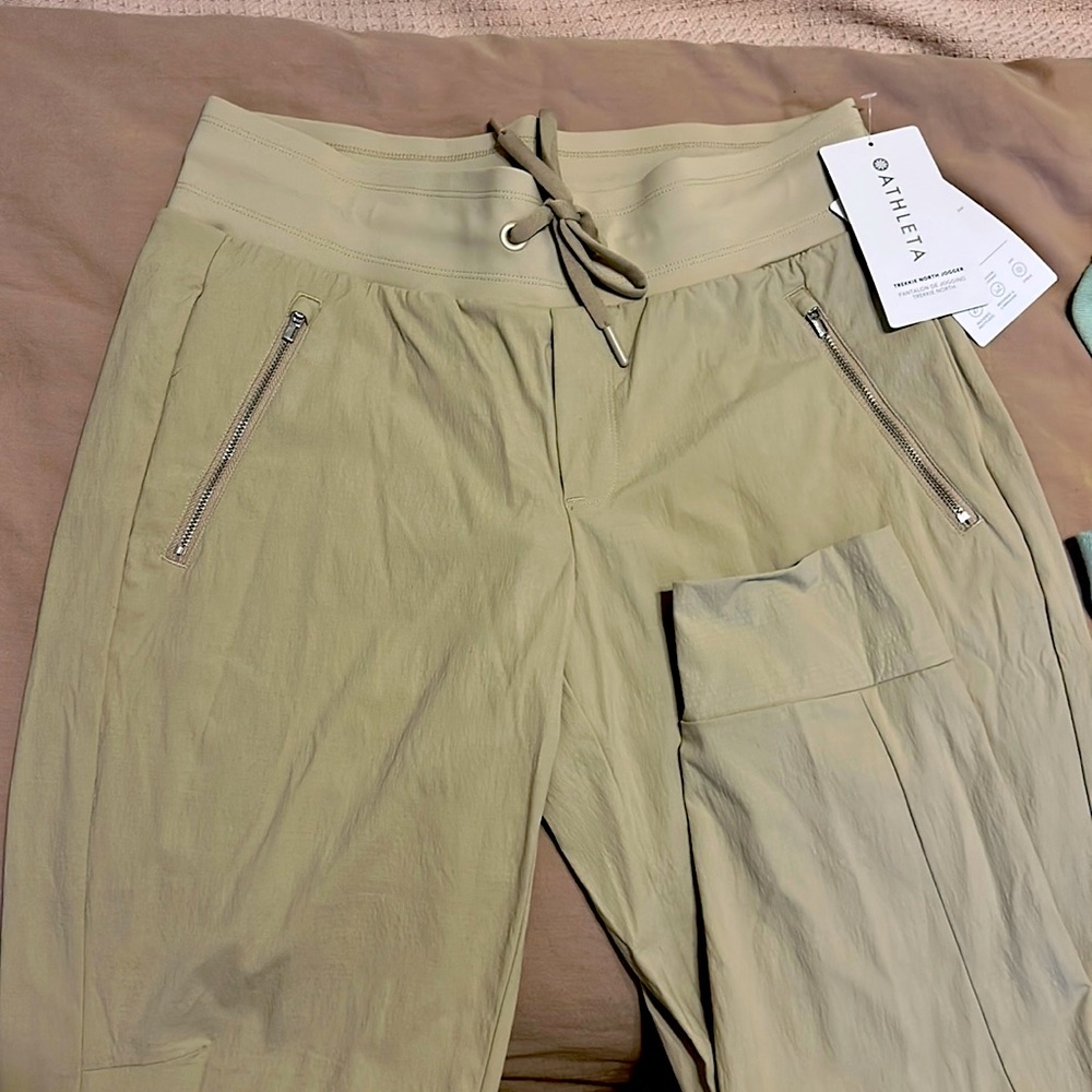 Athleta Trekkie north joggers